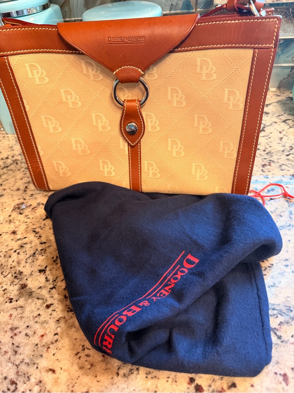 Vintage Dooney & Bourke Signature Logo Shoulder Bag - Picture 2 of 10